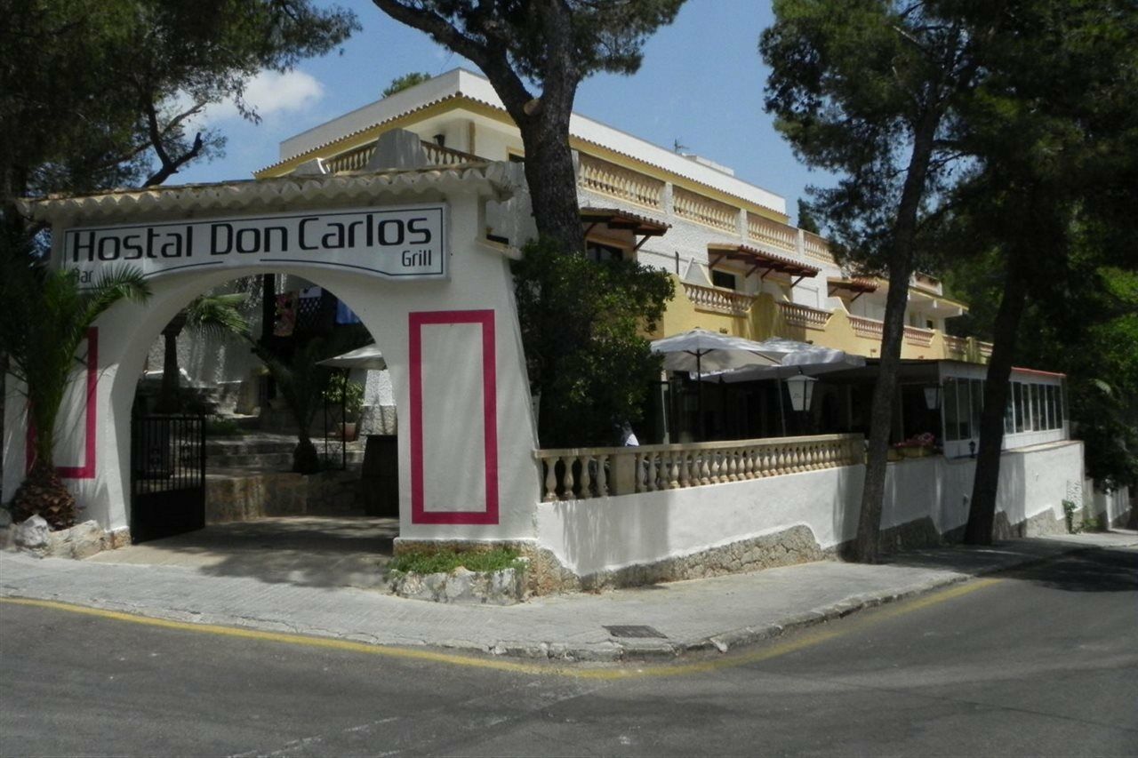 Don Carlos Peguera Exteriör bild